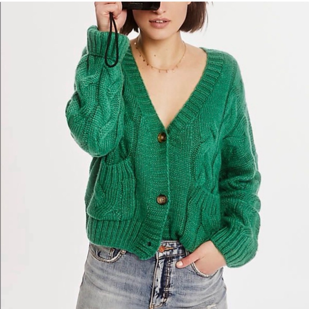 Callahan Green Cable Knit Women's Sweater